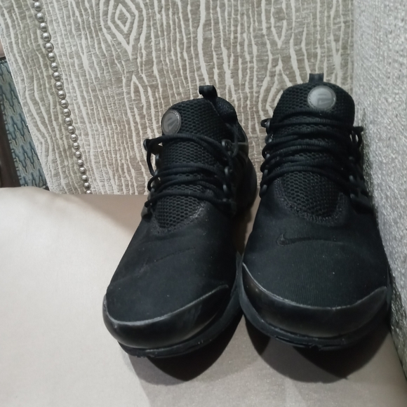 Nike Presto Athletic Shoes-Sneakers - Picture 7 of 9